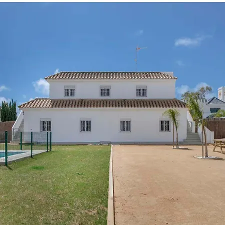 Cerca Del Pueblo Con Piscina Compartida Parking Y Jardin Privado *