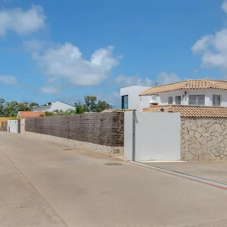 Cerca Del Pueblo Con Piscina Compartida Parking Y Jardin Privado *