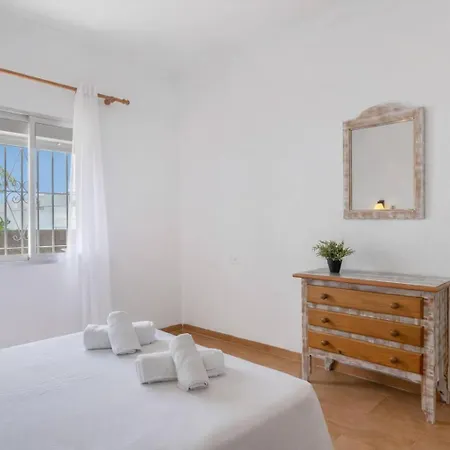 Cerca Del Pueblo Con Piscina Compartida Parking Y Jardin Privado 公寓 *