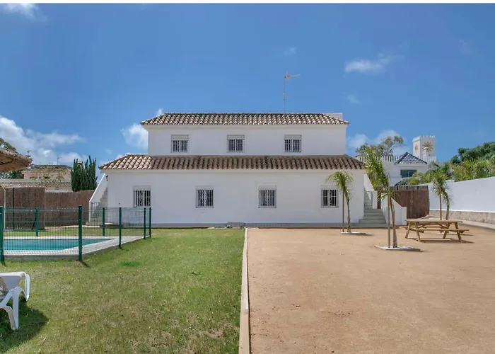 Cerca Del Pueblo Con Piscina Compartida Parking Y Jardin Privado *