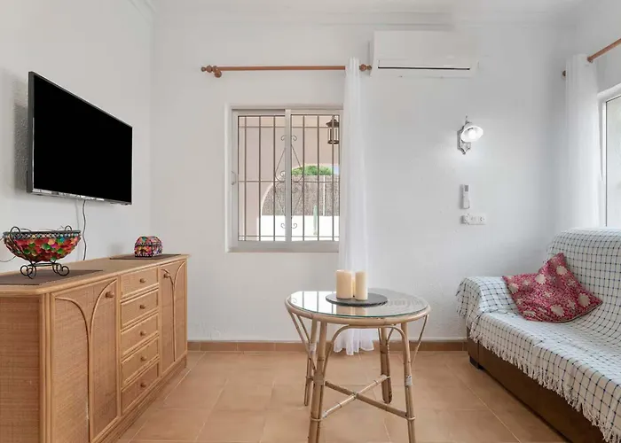 Cerca Del Pueblo Con Piscina Compartida Parking Y Jardin Privado 科尼尔-德拉弗龙特拉