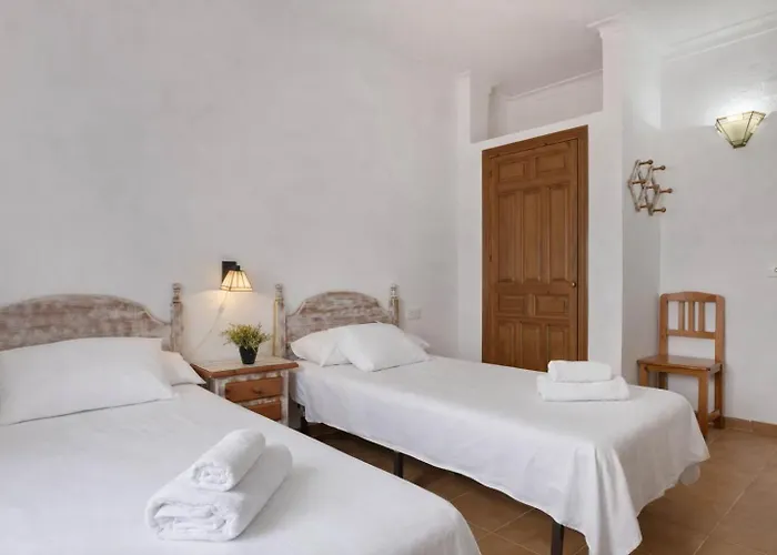 公寓 Cerca Del Pueblo Con Piscina Compartida Parking Y Jardin Privado 科尼尔-德拉弗龙特拉